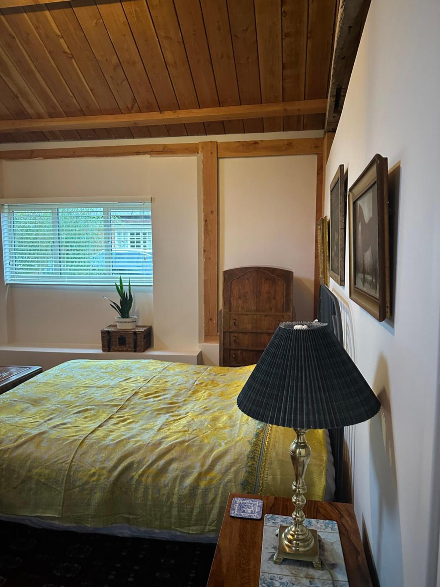 The Barn Villa รอมซีย์ ภายนอก รูปภาพ